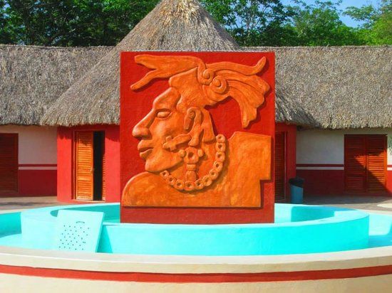 Monumento a Felipe Carrillo Puerto